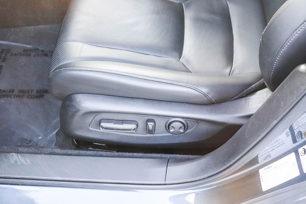 Used 2025 Meteorite Gray Metallic Honda Touring image 25