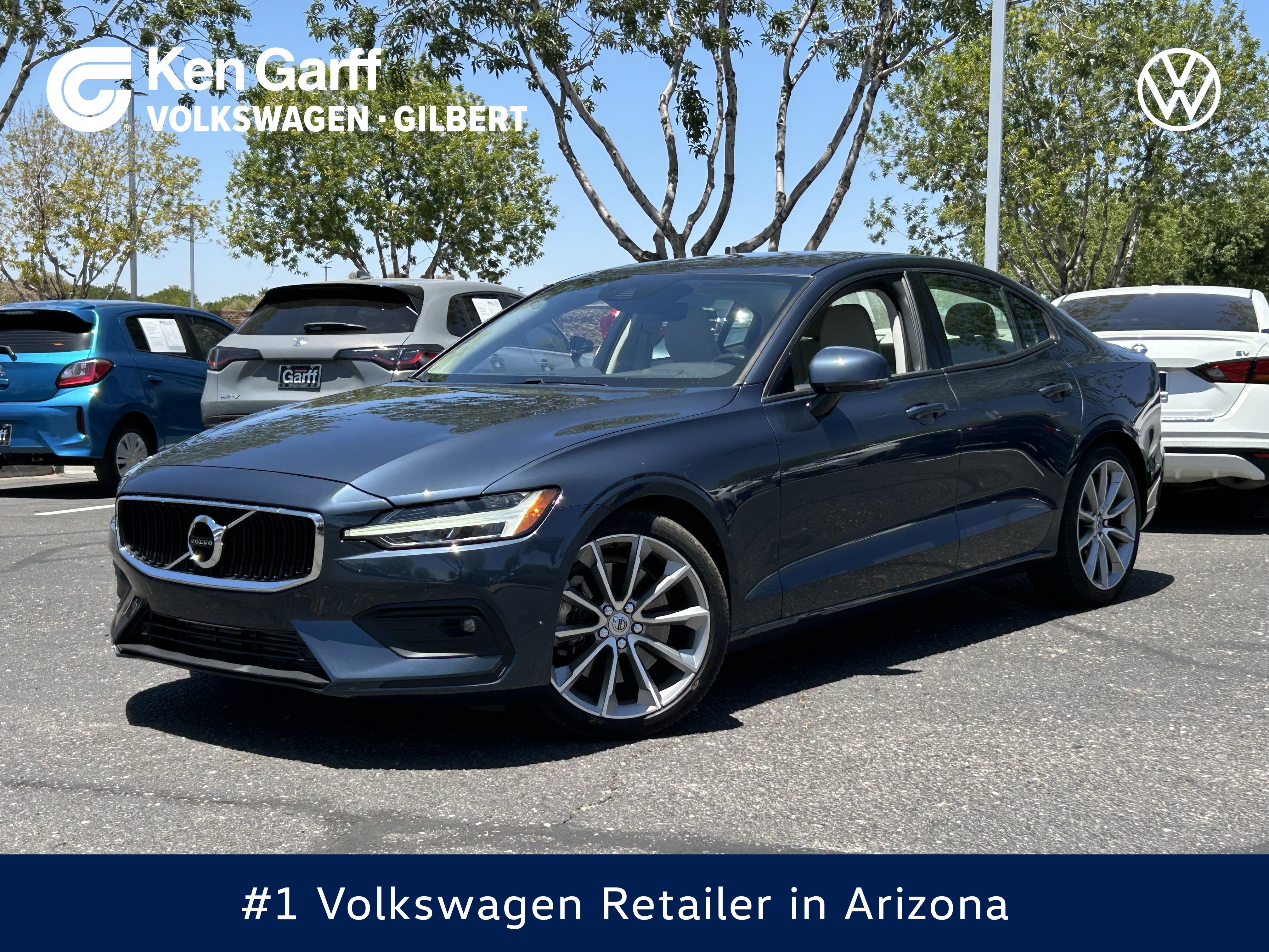 2021 Volvo S60 T6 Momentum AWD's photo