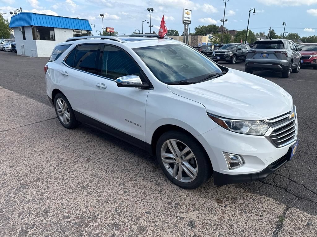 Used 2018 SUMMIT WHITE Chevrolet Premier image 6
