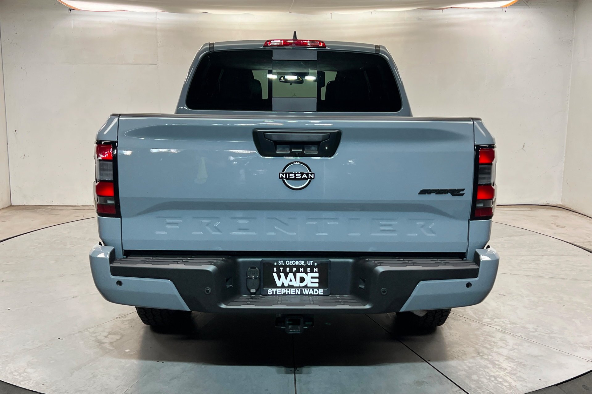 New 2027 Boulder Gray Pearl Nissan Crew Cab SV image 5