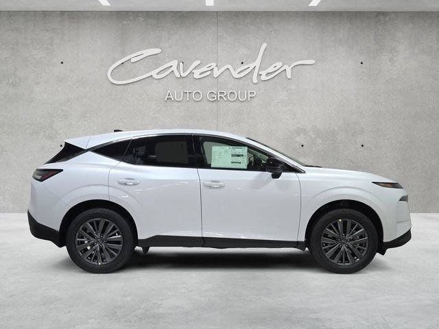 New 2026 Everest White Pearl TriCoat Nissan SL image 17