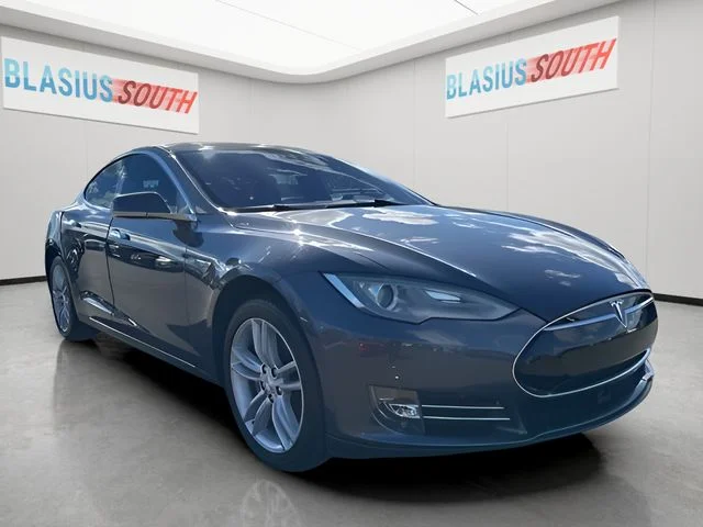 2016 Tesla Model S 90D's photo