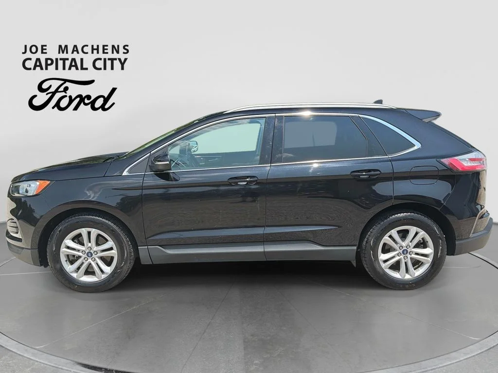 Used 2020 Black Ford SEL image 8