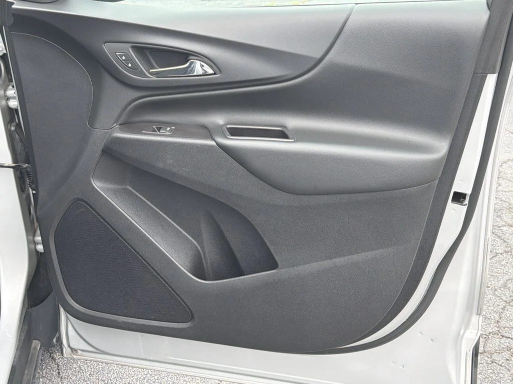 Used 2020 Silver Chevrolet LT image 10
