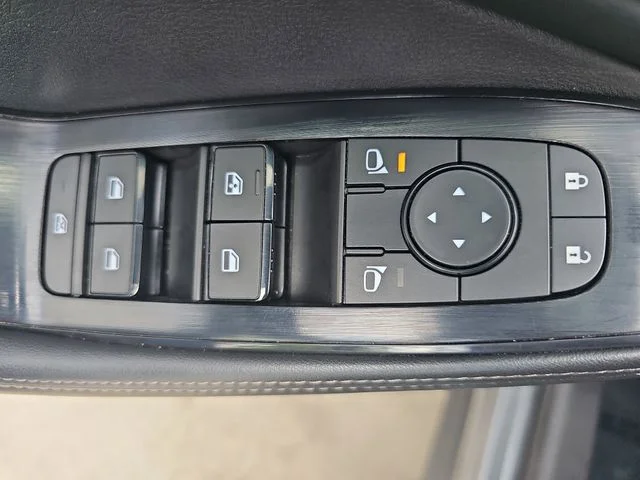 Used 2024 Gray Nissan SV image 27