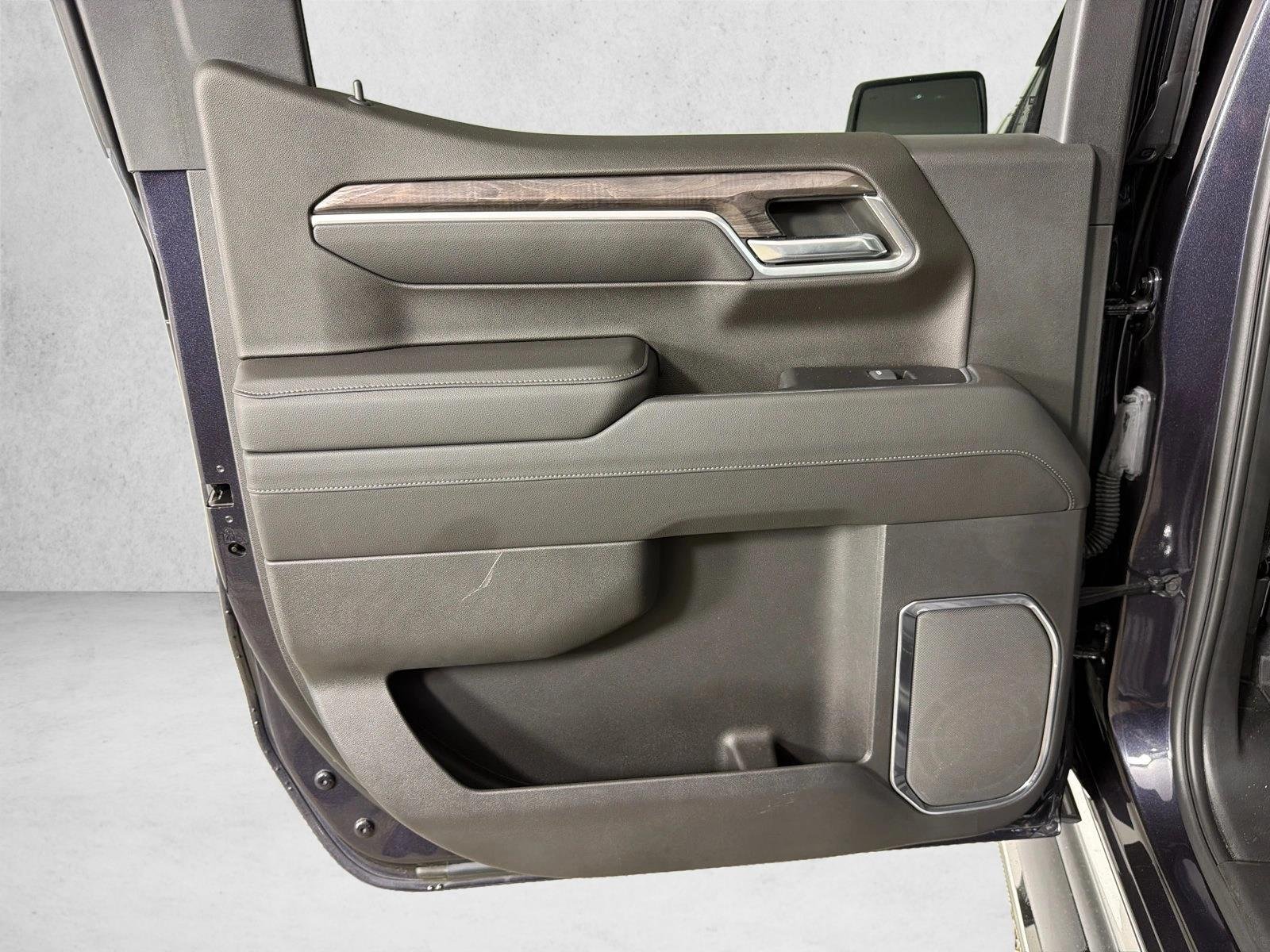 Used 2022 Dark Ash Metallic Chevrolet LTZ image 21