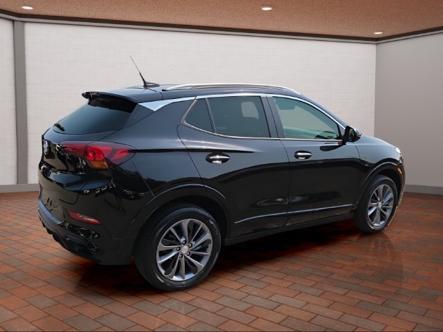 Used 2023 Black Buick Select image 3