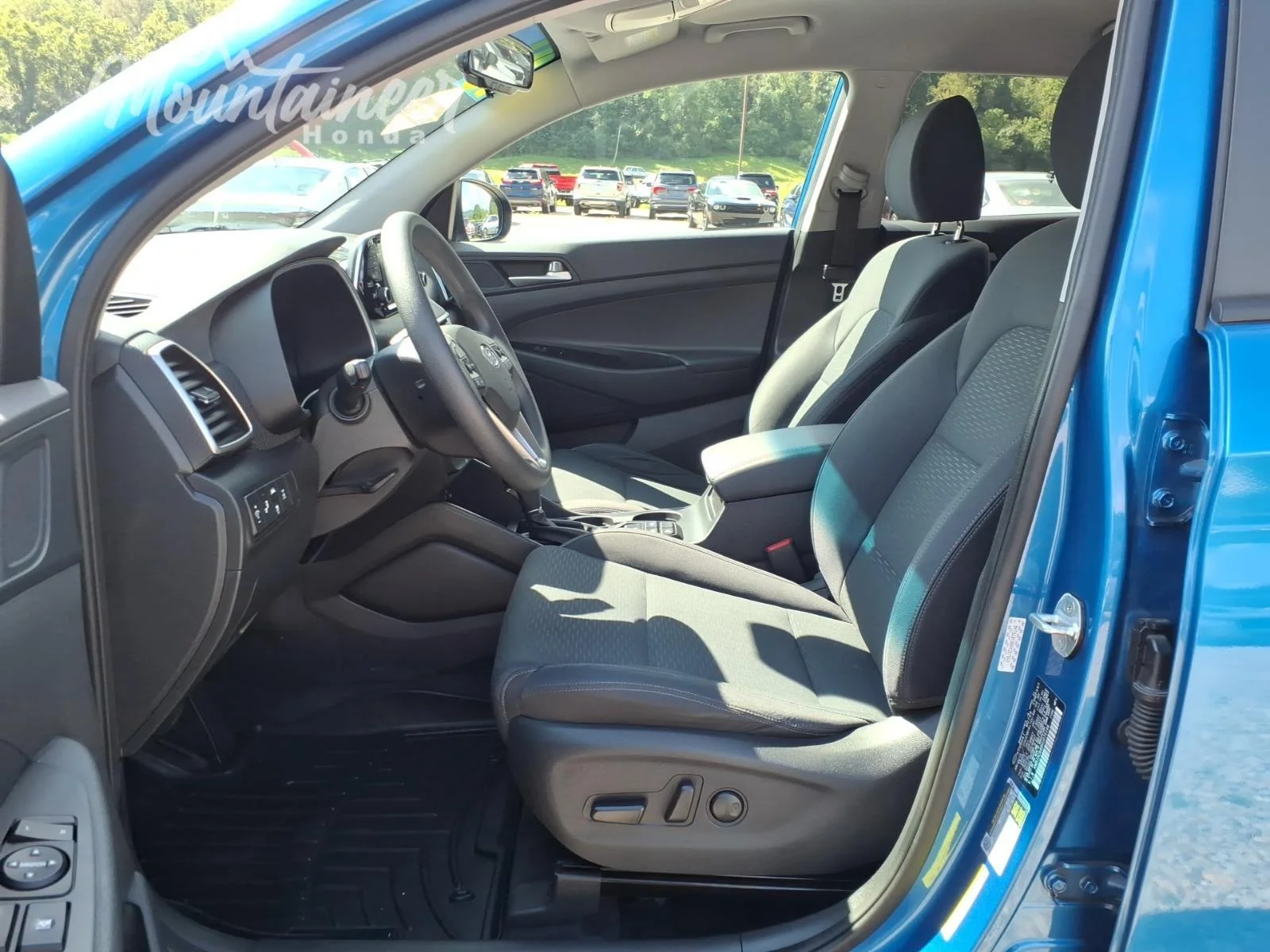 Used 2019 Aqua Blue Hyundai Value image 14