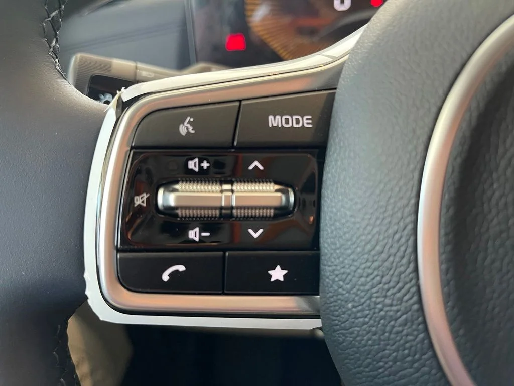 New 2026 White Kia EX image 23