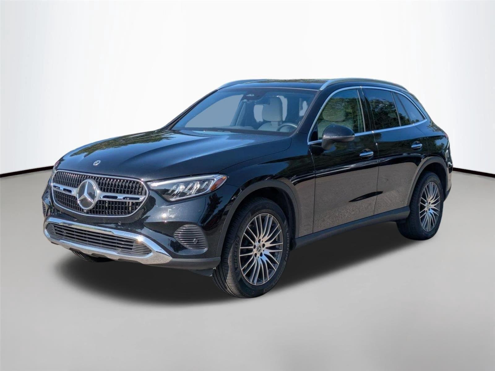 Used 2024 Black Mercedes-Benz GLC 300 image 1