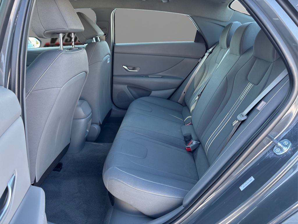 2025 Hyundai Elantra Blue - Photo 11