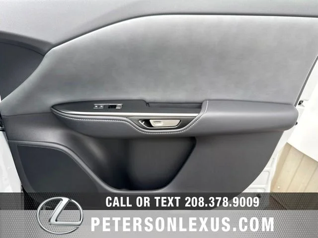 New 2026 Oxygen White Lexus  image 12