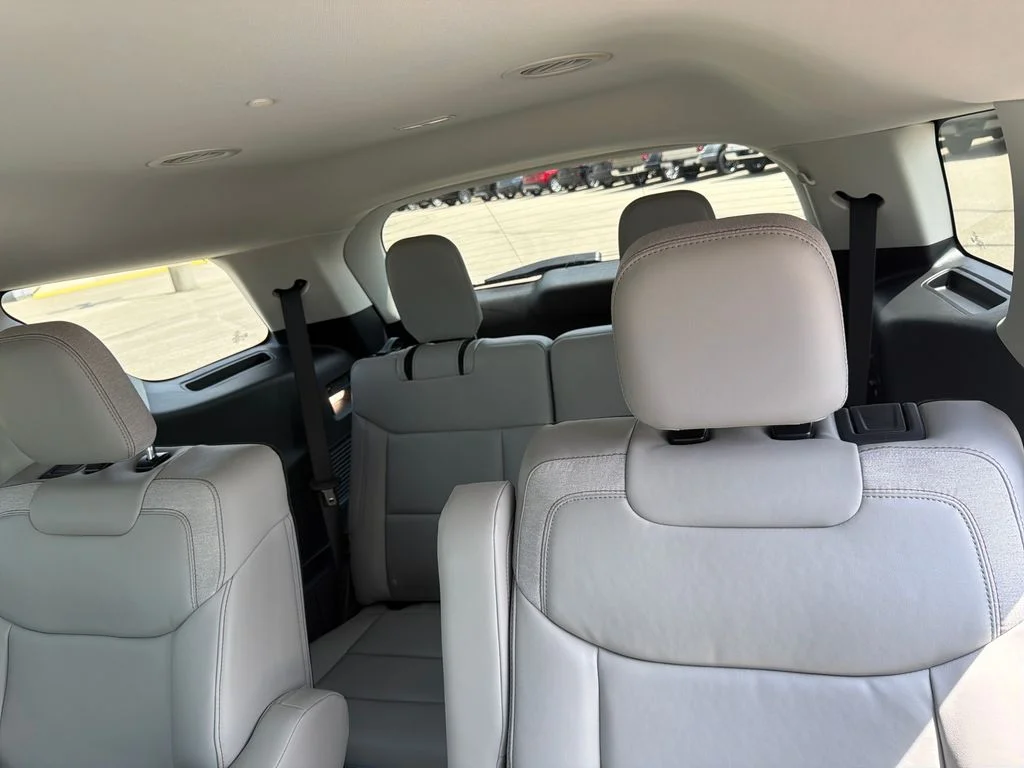 New 2026 Star White Metallic Tri-Coat Ford Active image 18