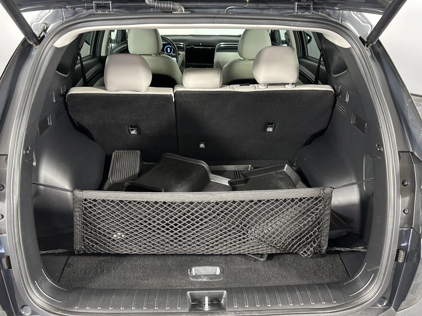 Used 2023 Portofino Gray Hyundai Limited image 22
