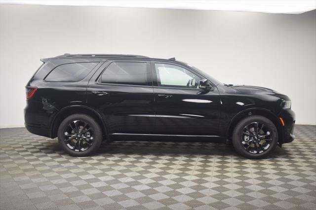 New 2026 Diamond Black Clear-Coat Exterior Paint Dodge GT PLUS image 3