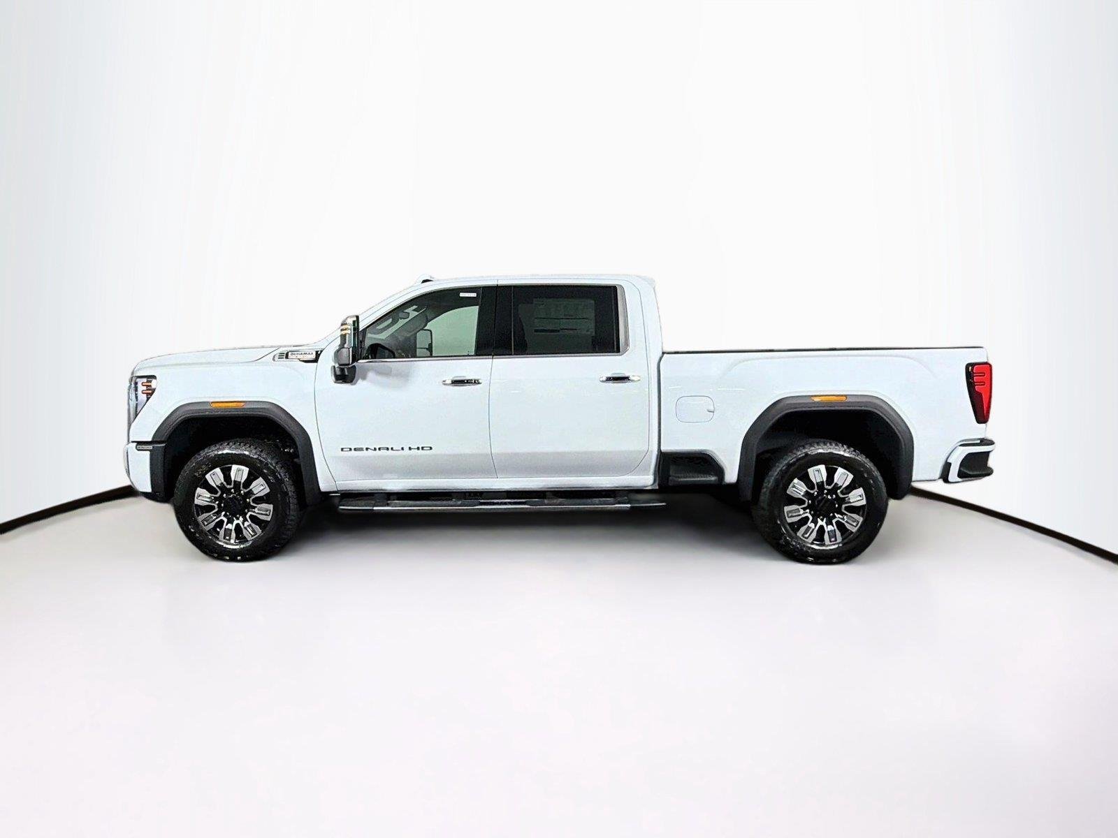 2026 GMC Sierra 2500HD Denali - Photo 8