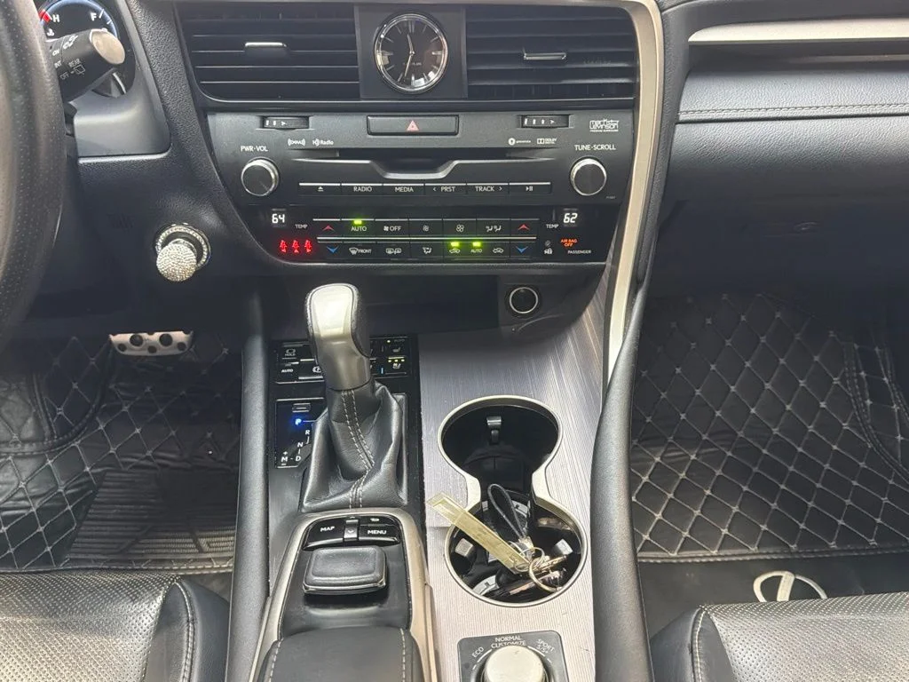 Used 2017 Ultra White Lexus 350 F Sport image 15