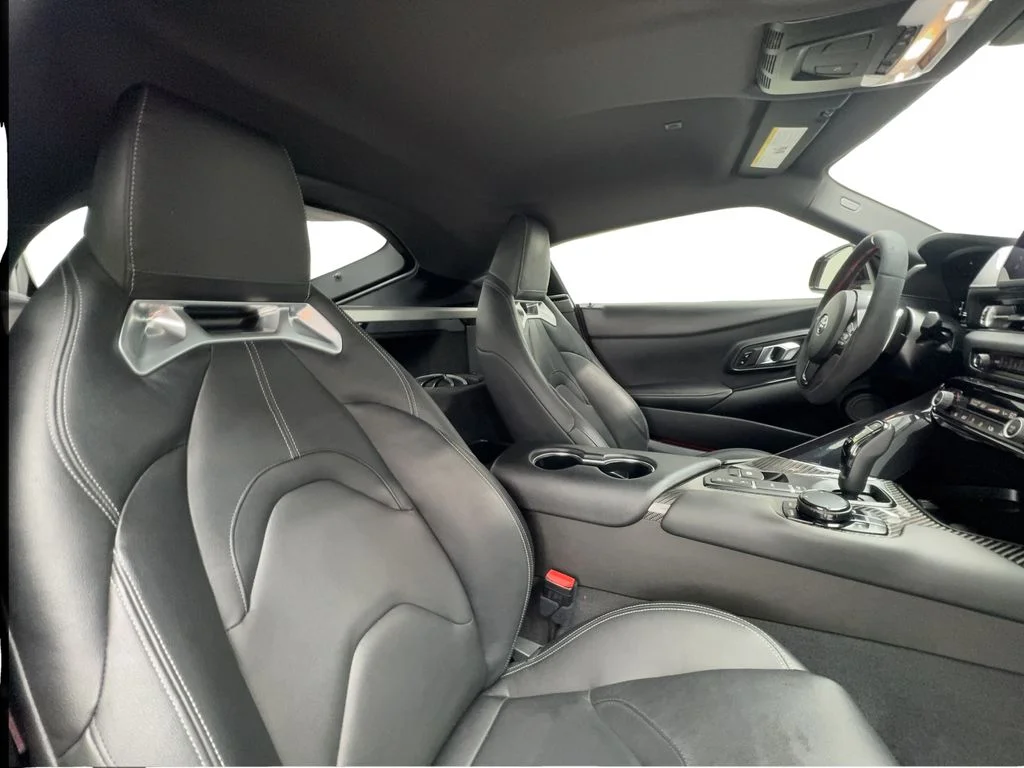 Used 2022 Red Toyota 3.0 image 26