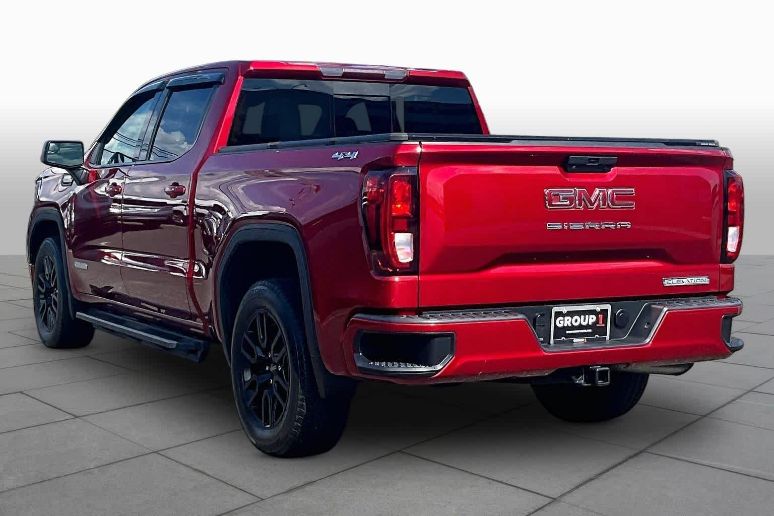 Used 2021 Cayenne Red Tintcoat GMC Elevation image 12