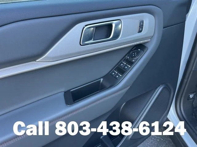 New 2026 Space White Metallic Ford Active image 8