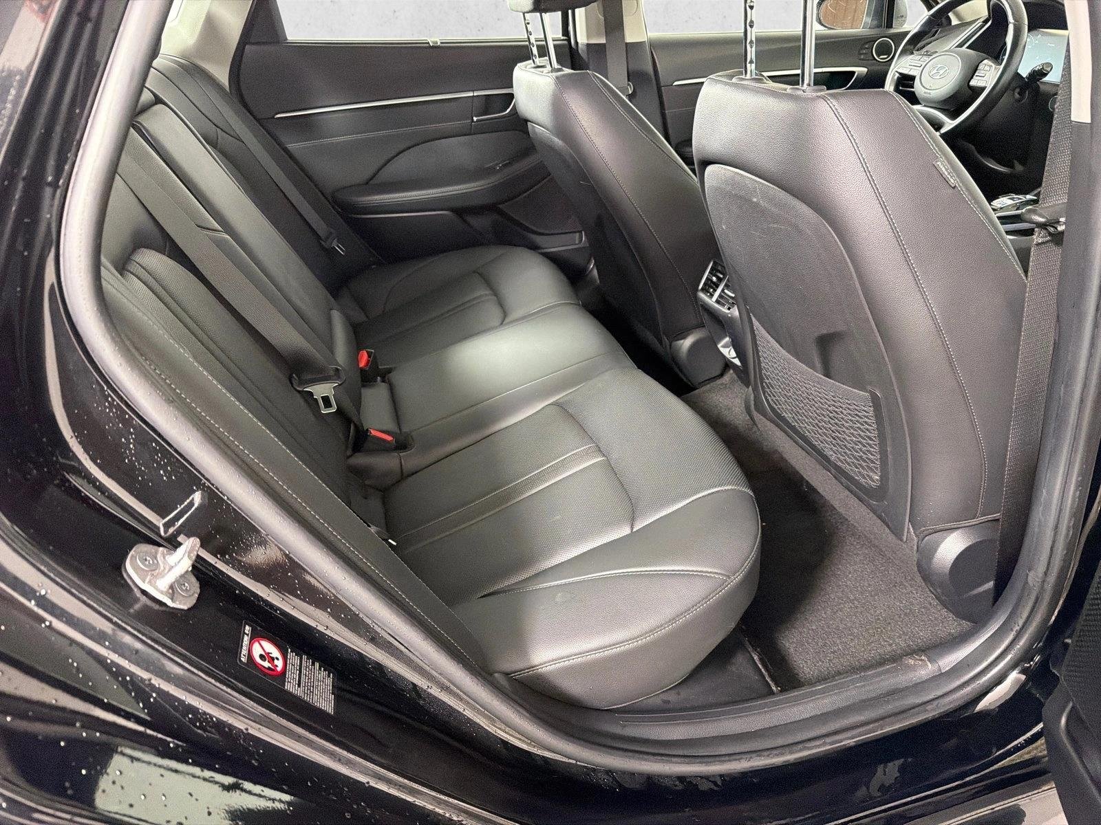 Used 2023 Onyx Black Hyundai Limited image 17