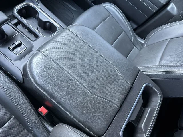Used 2024 Black GMC Denali image 22