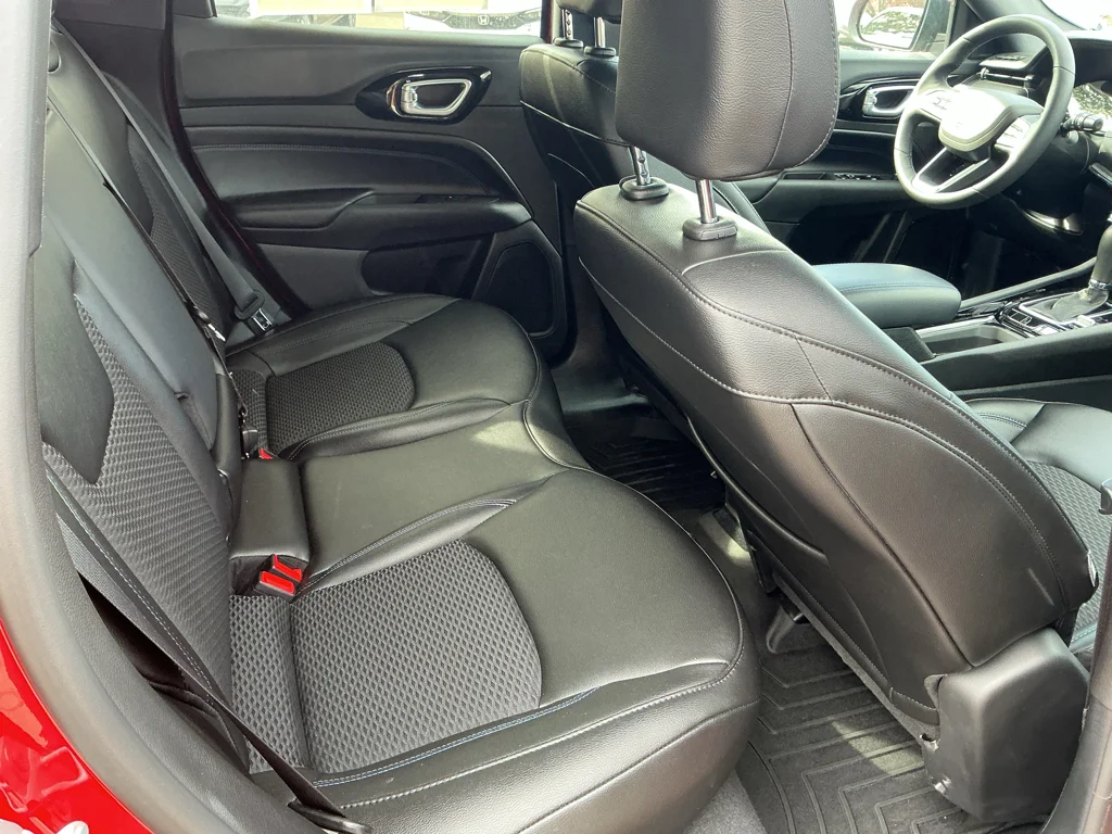 2026 Jeep Compass Latitude Altitude - Photo 16