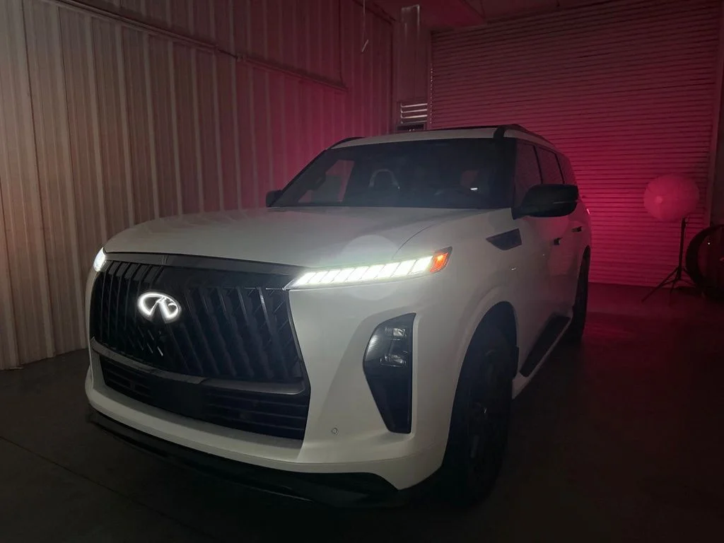 New 2027 RADIANT WHITE INFINITI Sport 4WD image 9