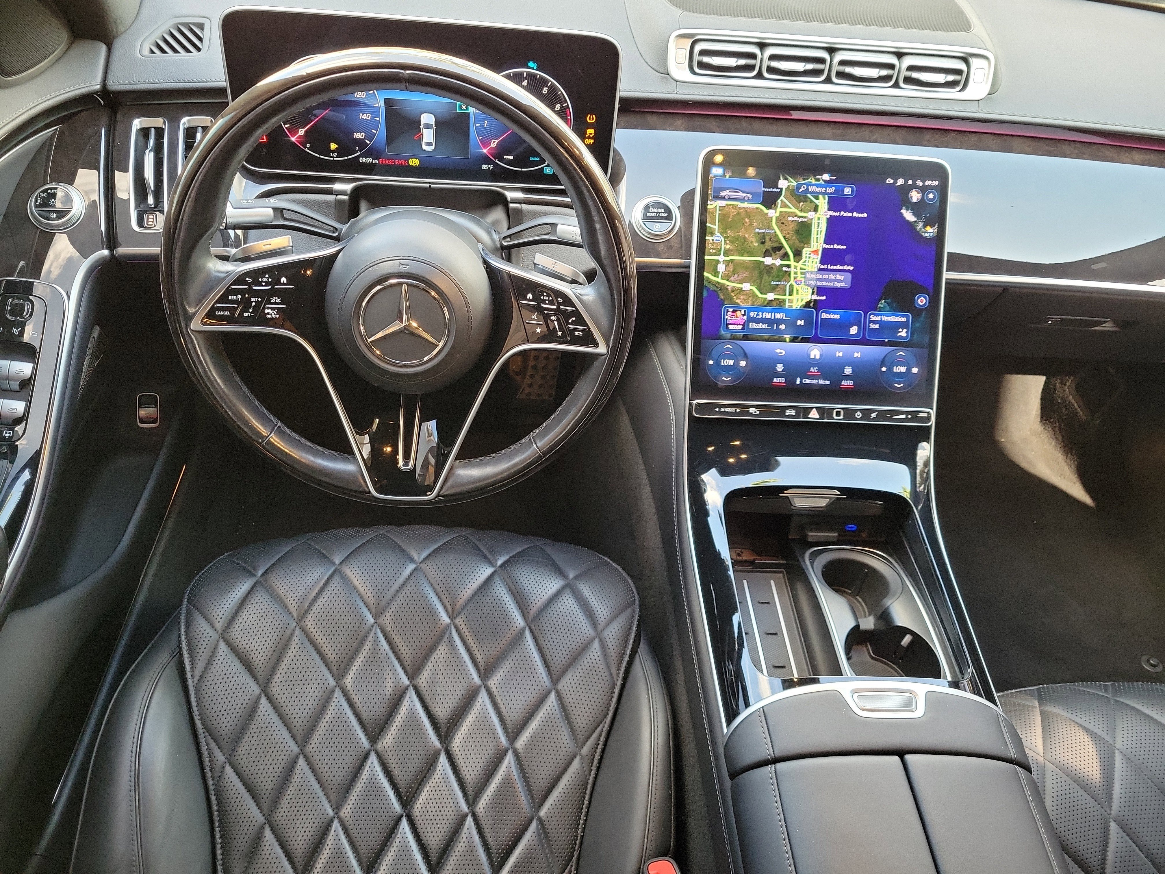 Used 2023 Black Mercedes-Benz S 580 image 10
