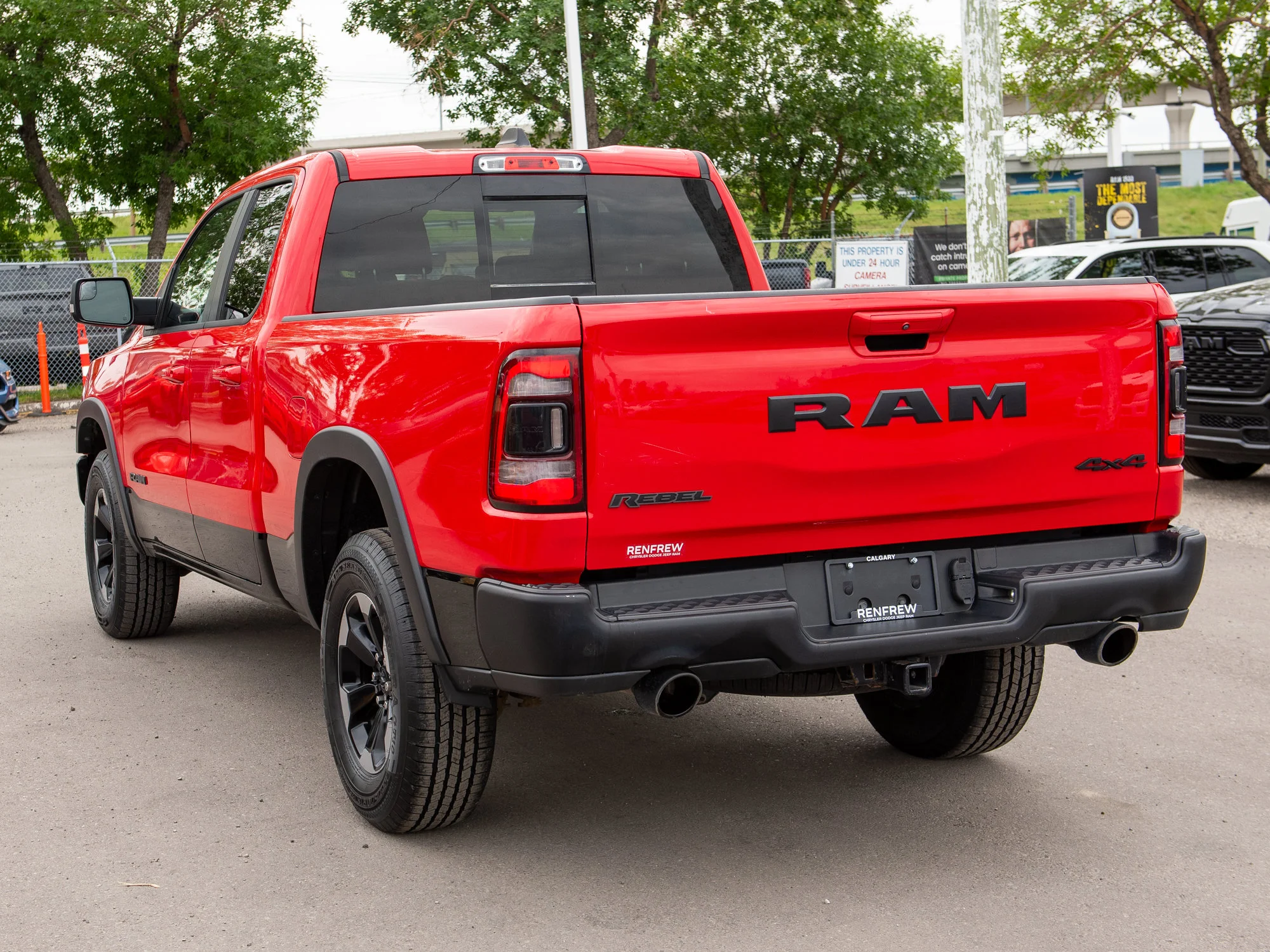 Certified Used 2019 Red RAM Rebel*| 5.7L HEMI V8 | Heated Seats | Heated Steering Wheel | image 13