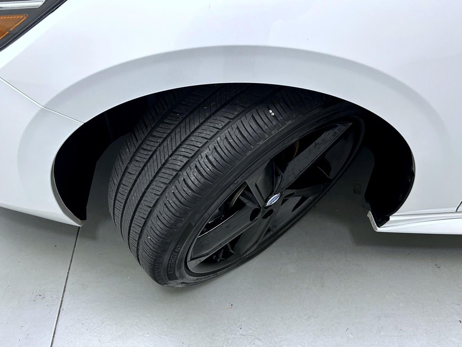 Certified Used 2023 White Nissan SR image 23