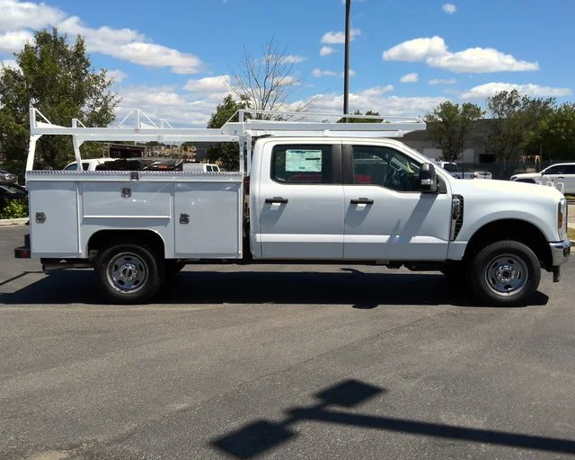 New 2026 Oxford White Ford XL image 7