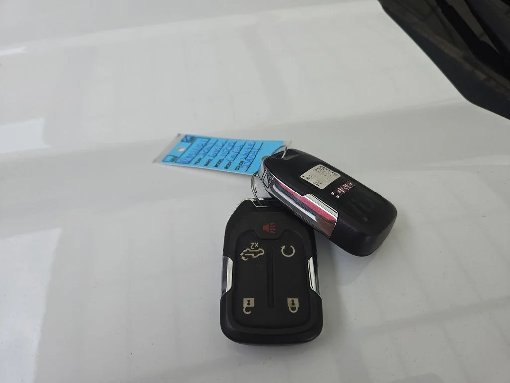 Used 2021 White GMC Elevation image 36