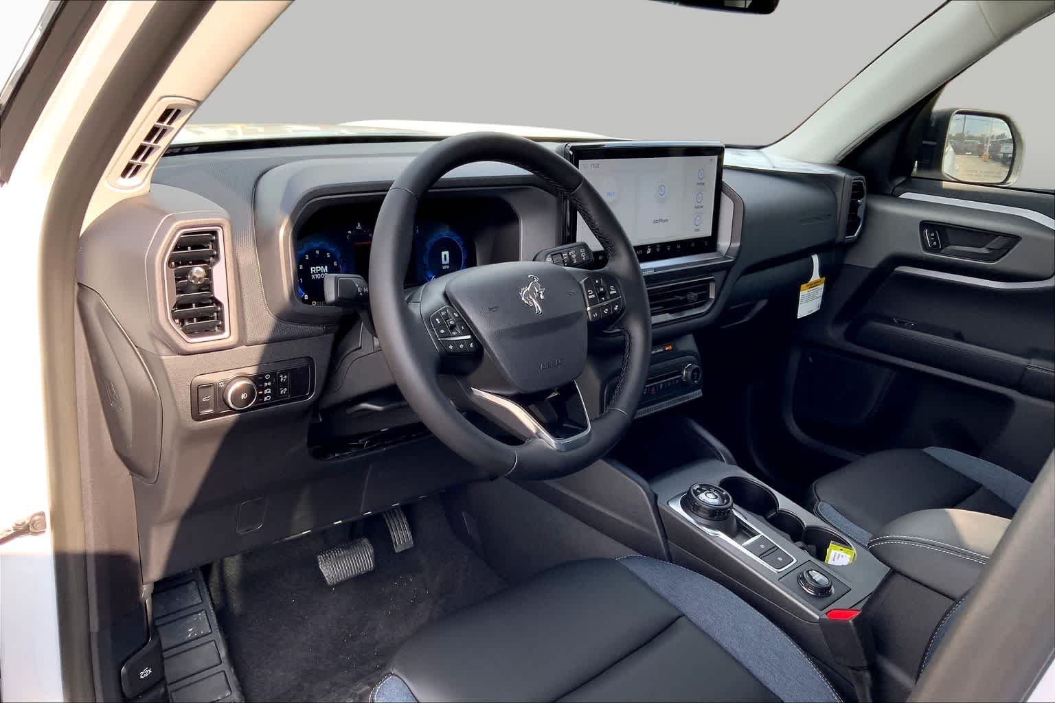 New 2025 Oxford White Ford Outer Banks® image 6