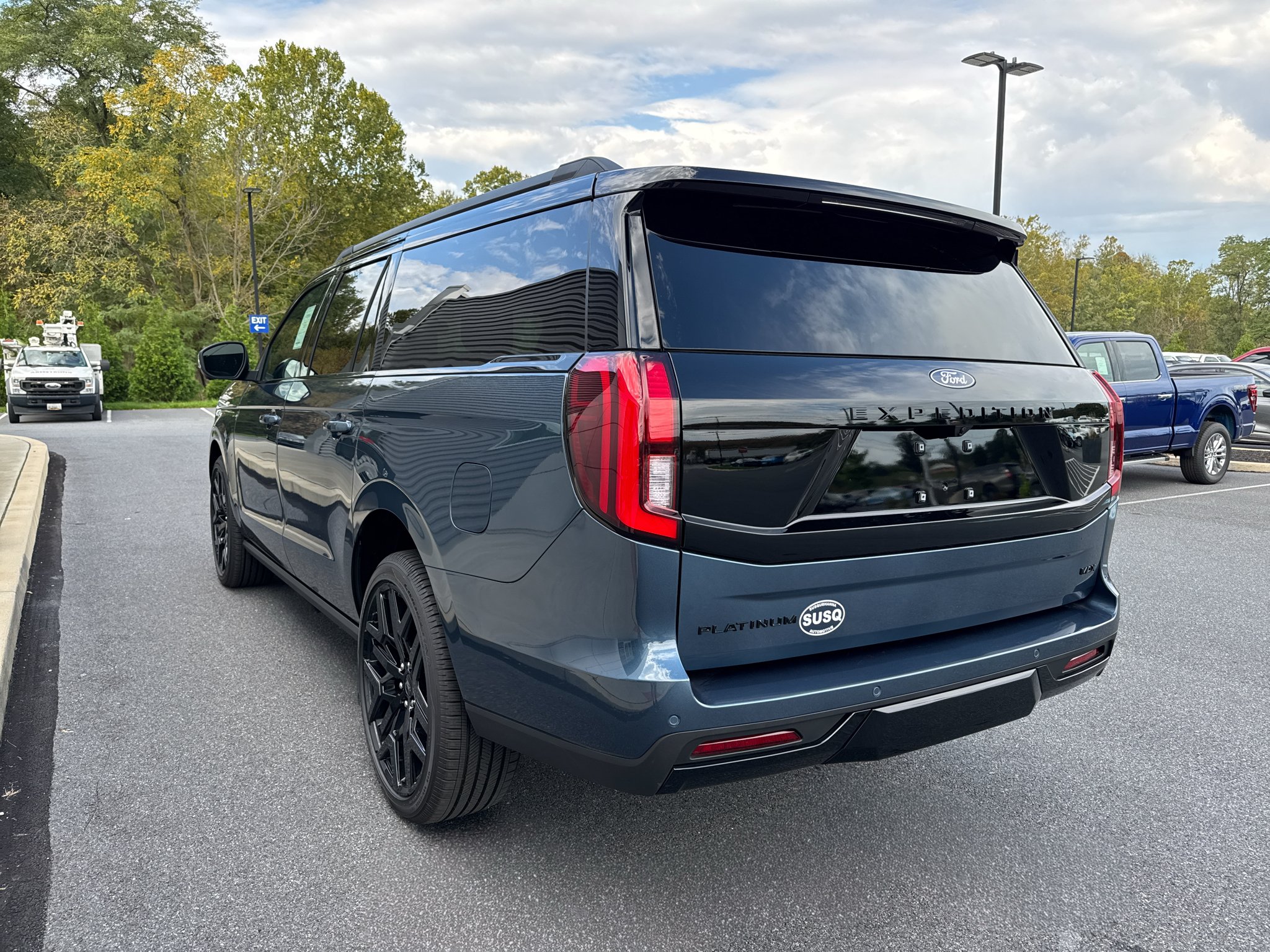 New 2027 Nocturnal Blue Metallic Ford Platinum image 19