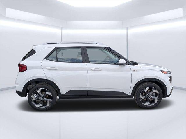 New 2026 White Hyundai SEL image 2