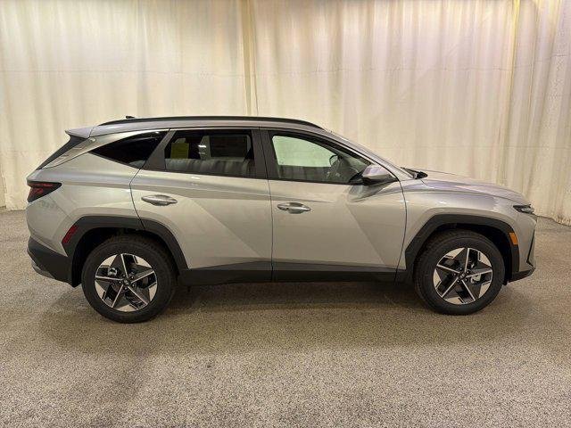 New 2026 Shimmering Silver Hyundai SEL AWD image 5