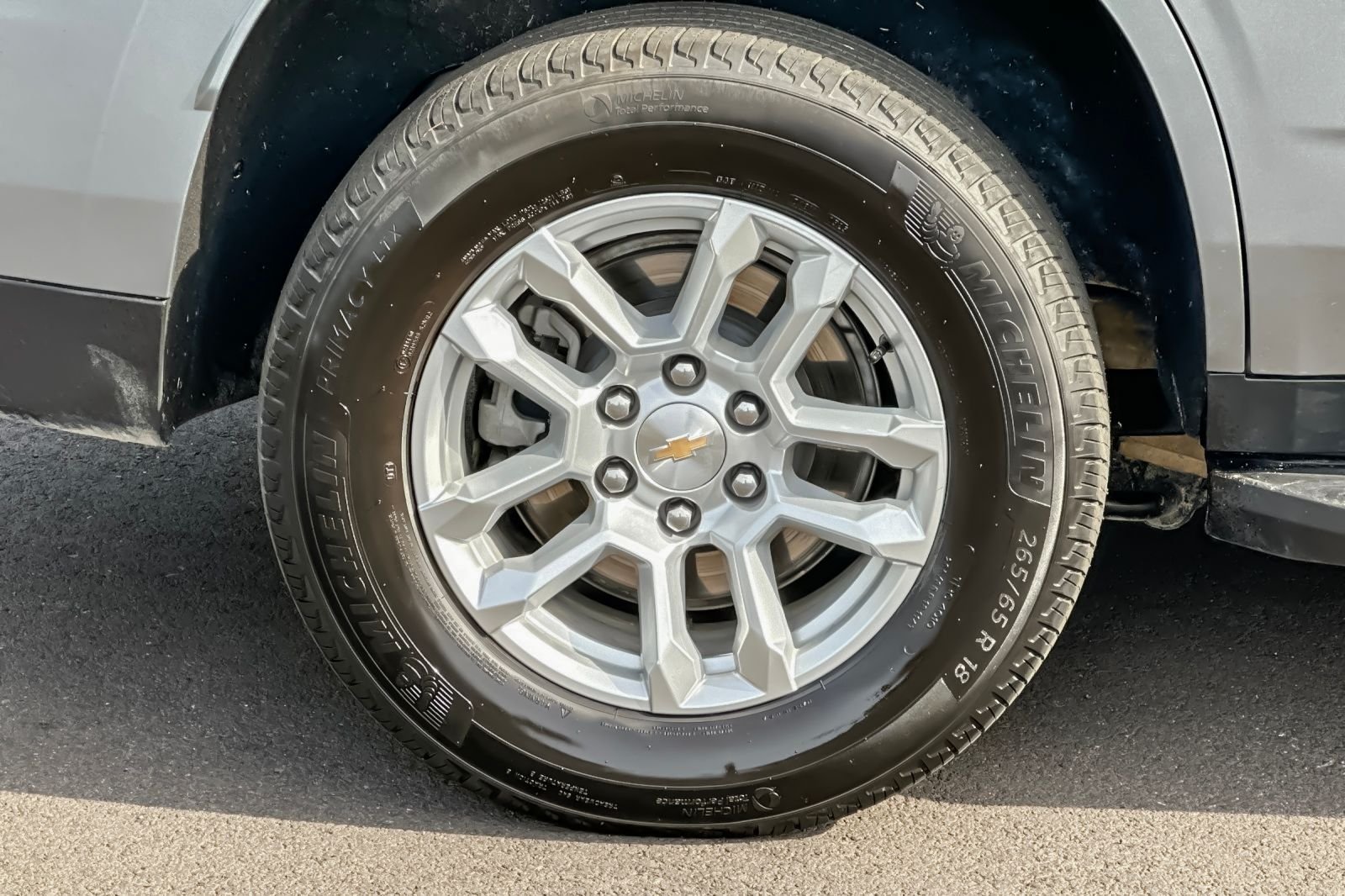 Used 2025 Gray Chevrolet LT image 38