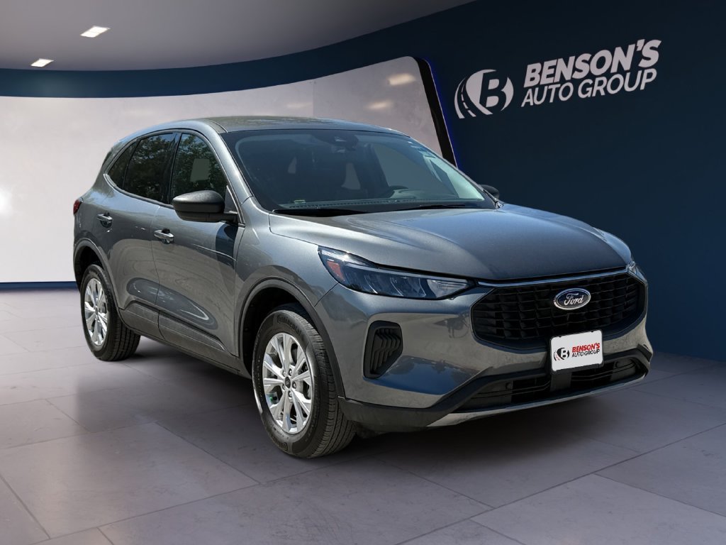 Used 2025 Gray Ford Active image 7