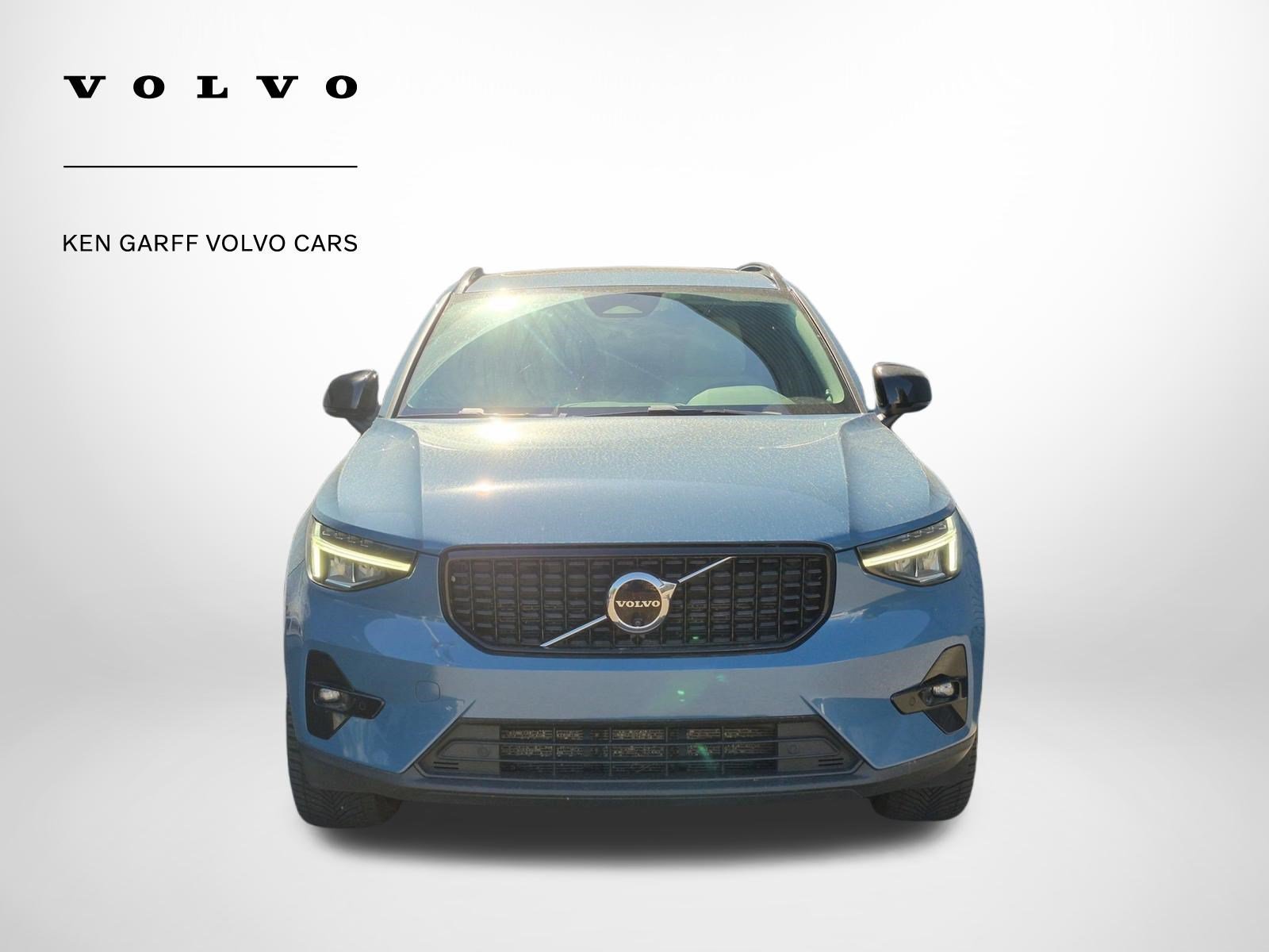 Certified Used 2023 Fjord Blue Volvo Plus Dark Theme image 9