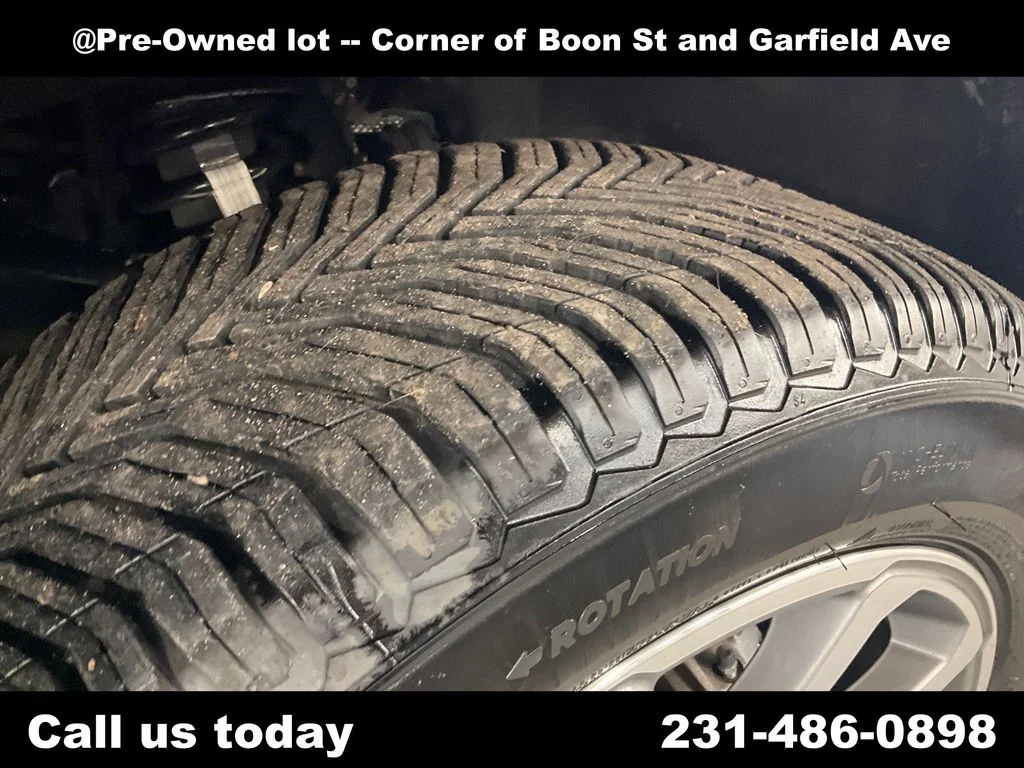 Used 2019 Red GMC Denali image 12