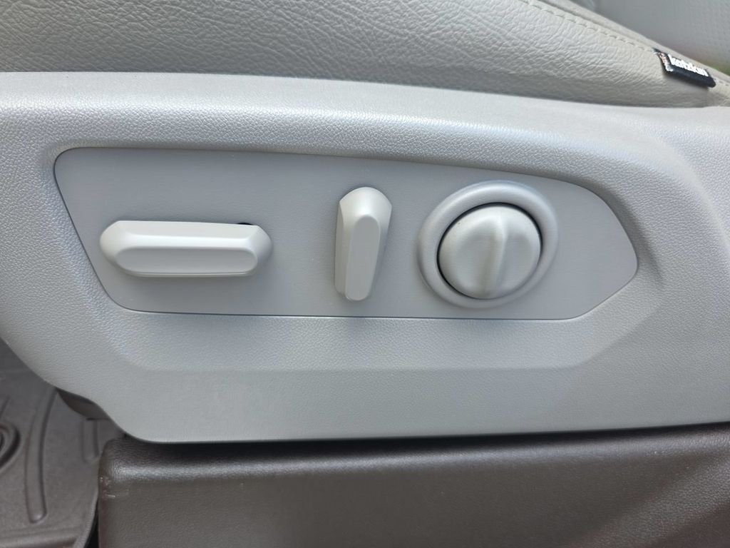 Used 2021 Gray Chevrolet RST image 18