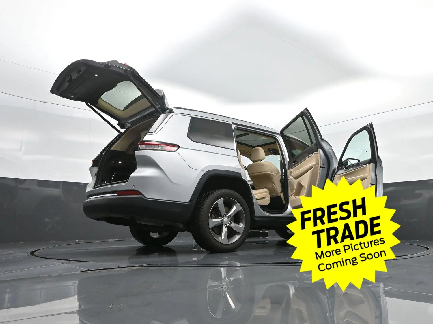 Used 2022 Silver Zynith Jeep Limited image 55