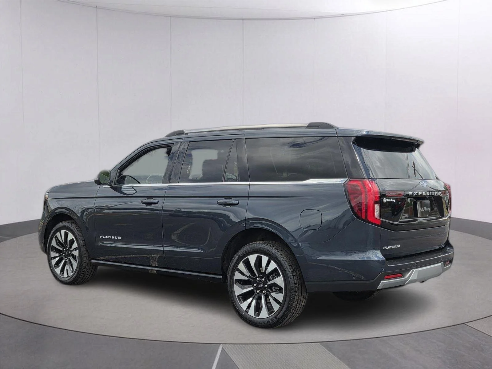 Used 2025 Stone Blue Ford Platinum image 7