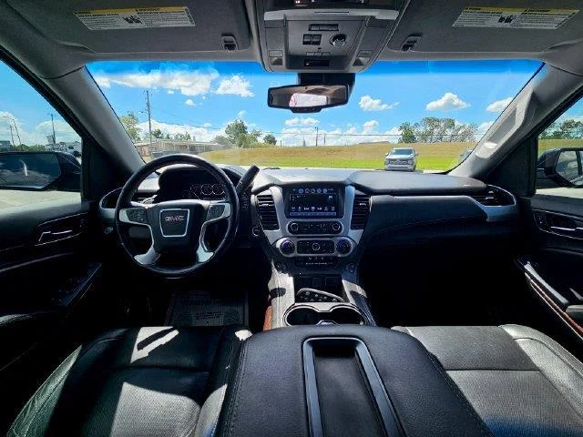 Used 2020 ONYX BLACK GMC SLT image 12