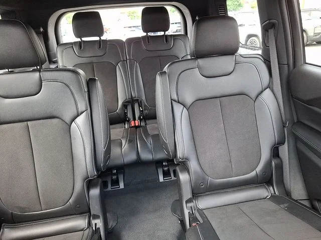 Used 2023 Black Jeep Altitude image 20