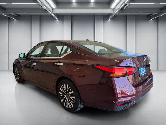 Used 2024 Red Nissan 2.5 SV image 7