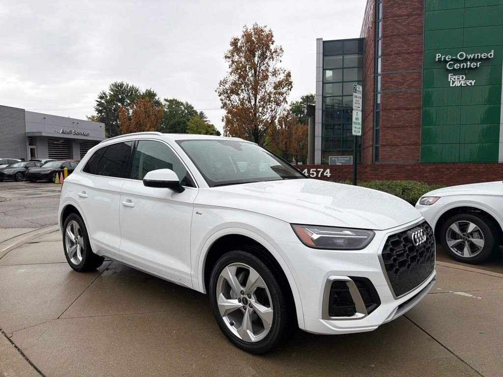 Used 2024 White Audi 45 S line Premium image 3