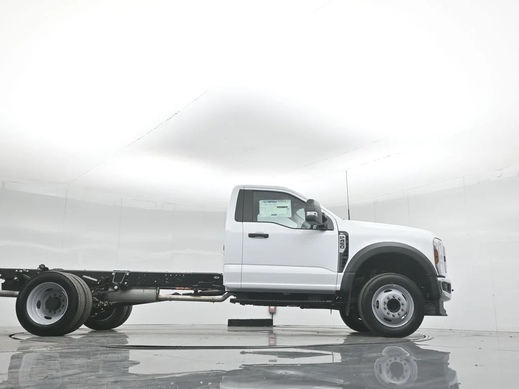 New 2026 Oxford White Ford XL image 45