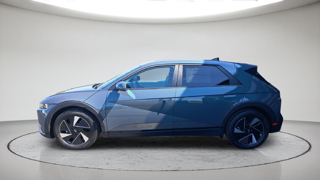 New 2026 Green Hyundai SE image 8